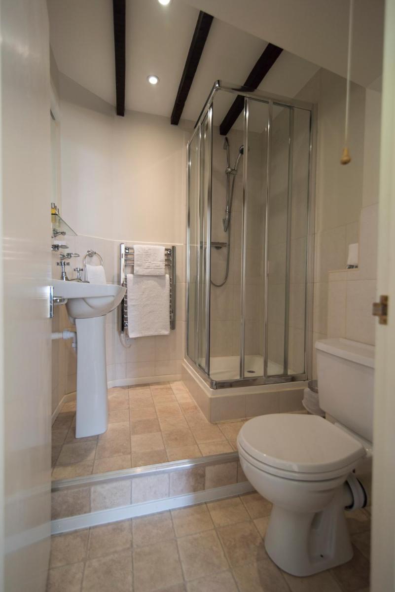 The White Horse Inn - Housity