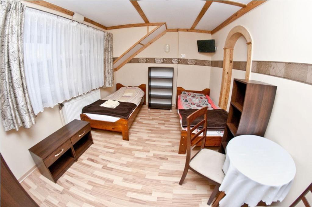 Noclegi ZŁOTA RYBKA - Housity