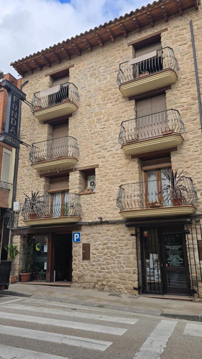 Fonda Angeleta - Housity