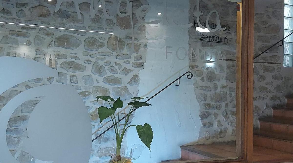 Fonda Angeleta - Housity
