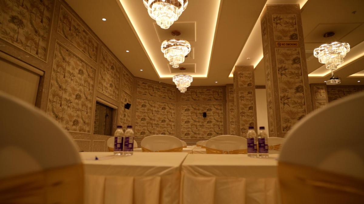 Hotel Roma Kristo - Housity