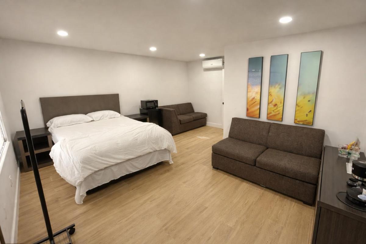 Sunshine Inn Motel - Housity
