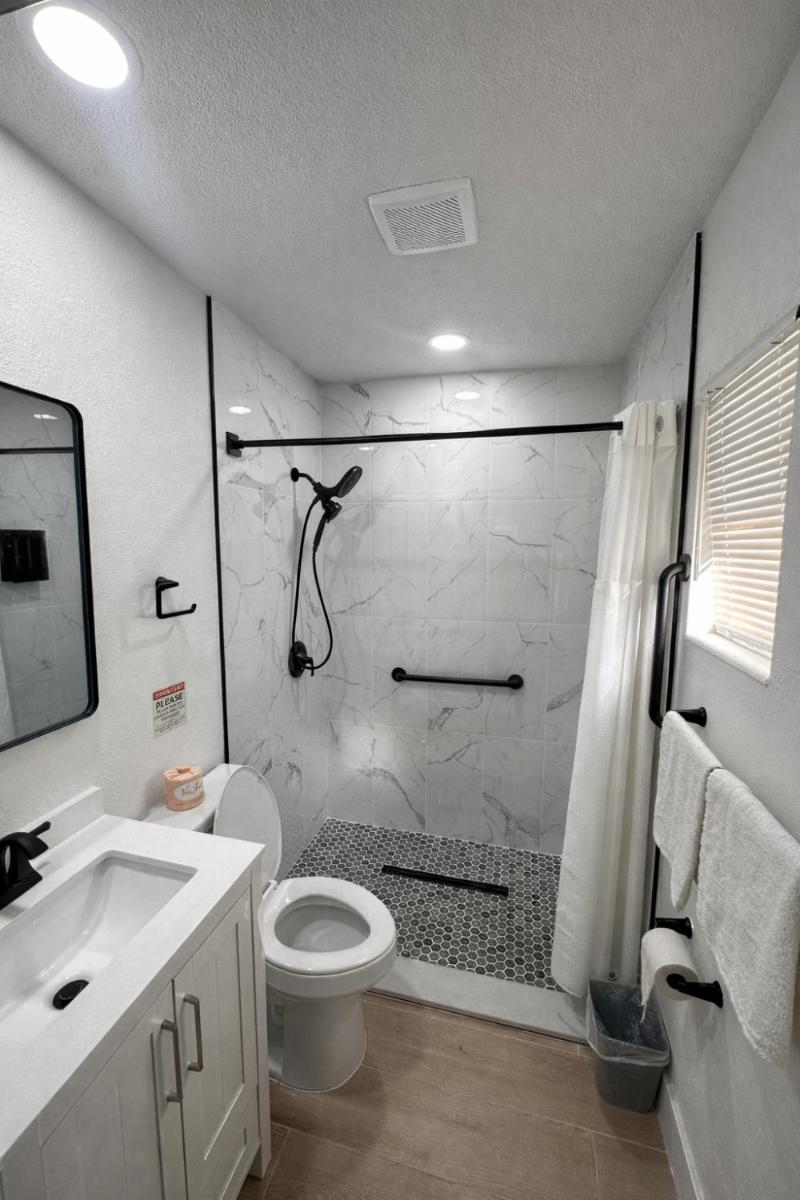 Sunshine Inn Motel - Housity
