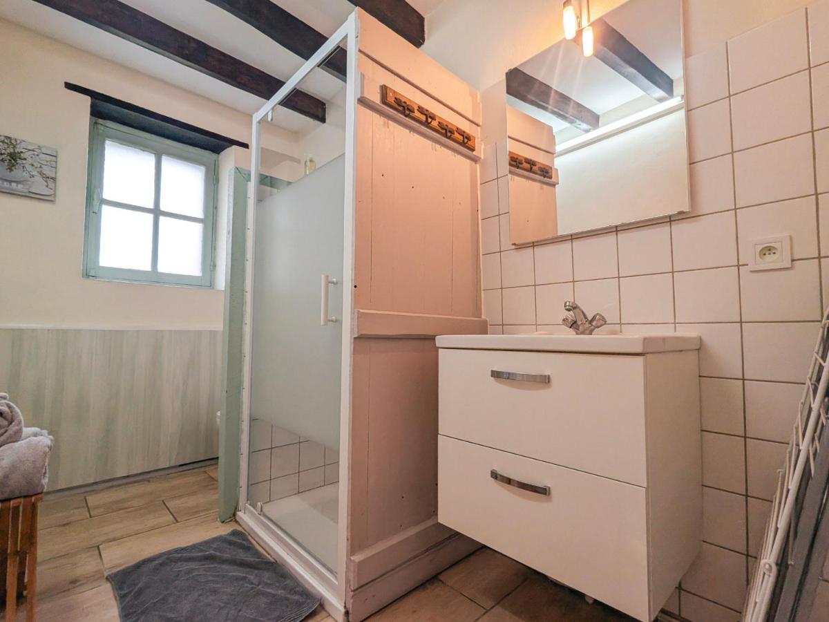 Maison en Berry avec Garage et Tout Inclus - FR-1-591-366 - Hizvo