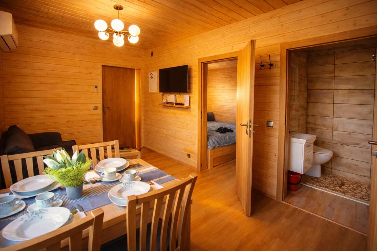 Apartament z Tężnią Solankową, Sauną, Kominkiem LED nad Jeziorem Żywieckim - Hizvo