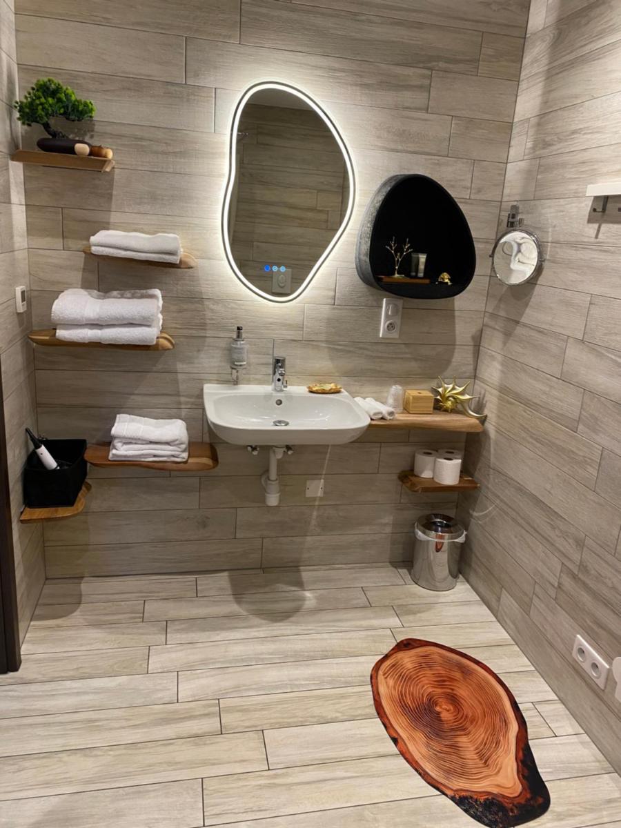 Salle de bains dans l'établissement Le Moulin d'Oscar & Spa - Mulhouse Nord