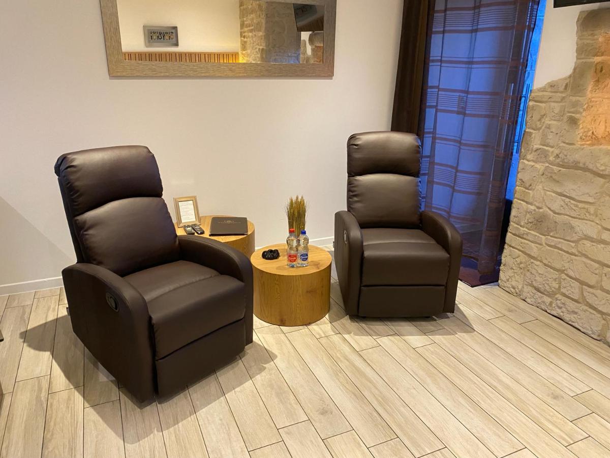 Coin salon dans l'établissement Le Moulin d'Oscar & Spa - Mulhouse Nord