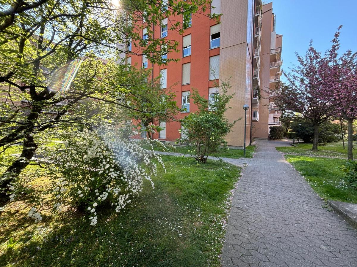 Casa di Laura mono e bilo di fronte Ospedale San Raffaele - Housity