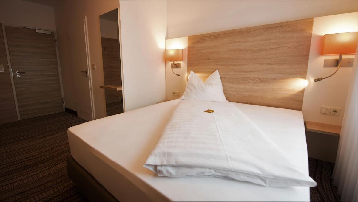 Hotel-Restaurant Krüger - Housity
