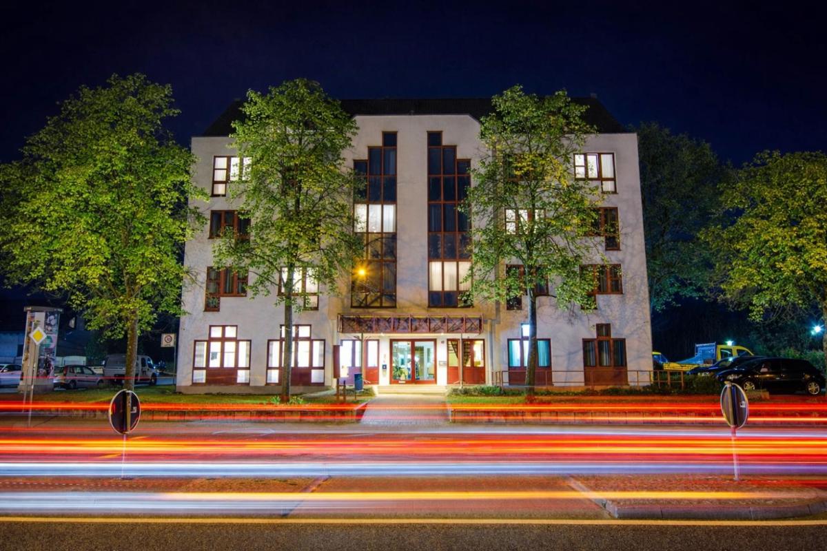 Hotel Alina - Housity