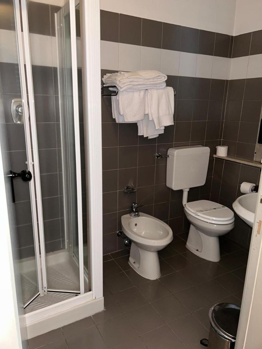 Hotel Ristorante La Bettola - Housity