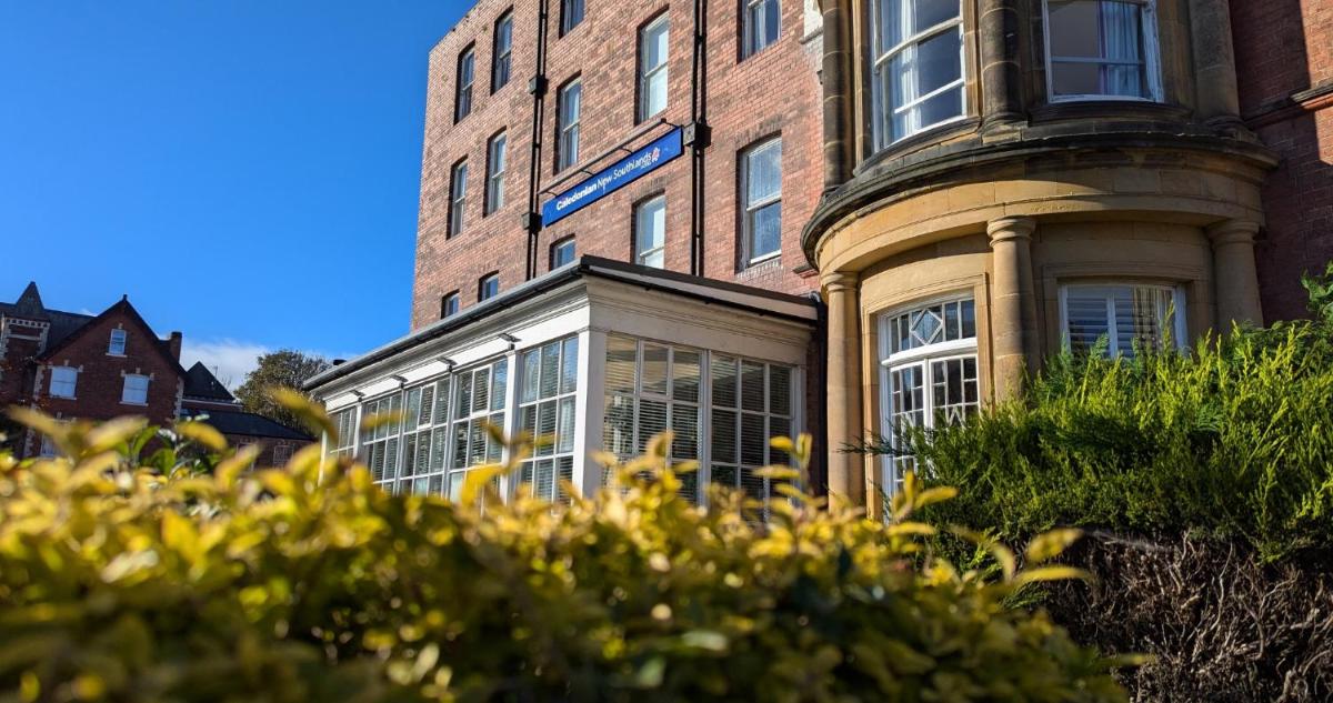 The New Southlands Hotel - Housity