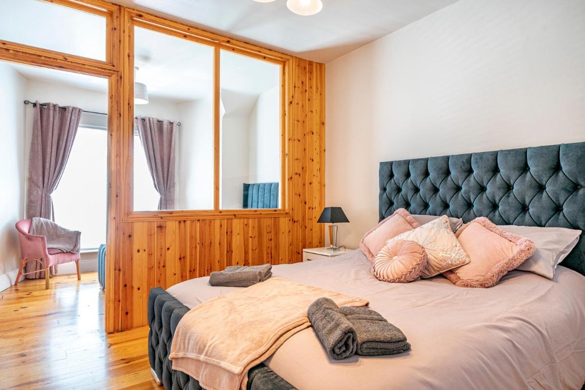 Forest Court - Housity