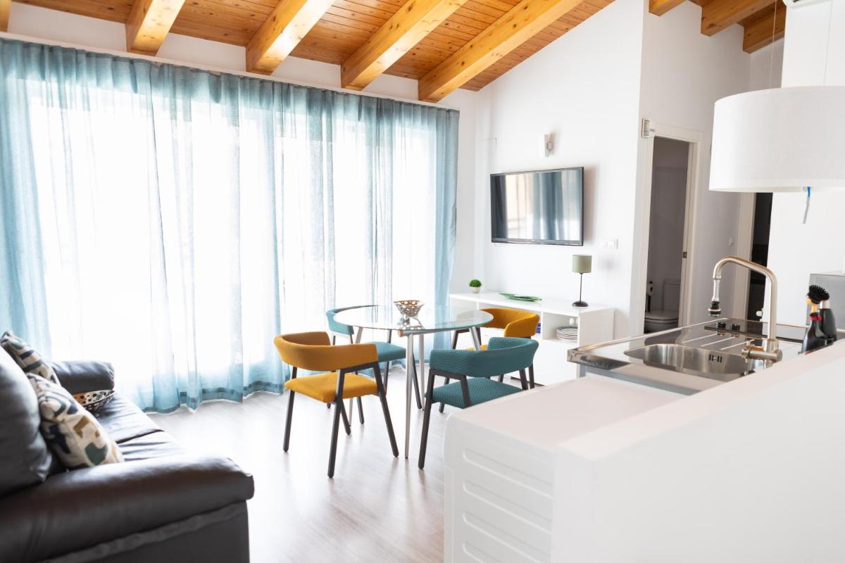 Rolix hc Hostal - Housity