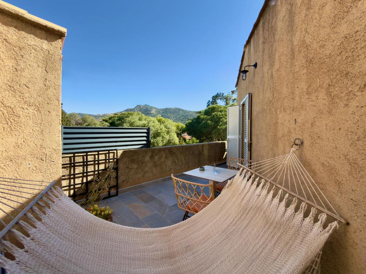 Vue générale sur la montagne ou vue sur la montagne depuis l'hôtel