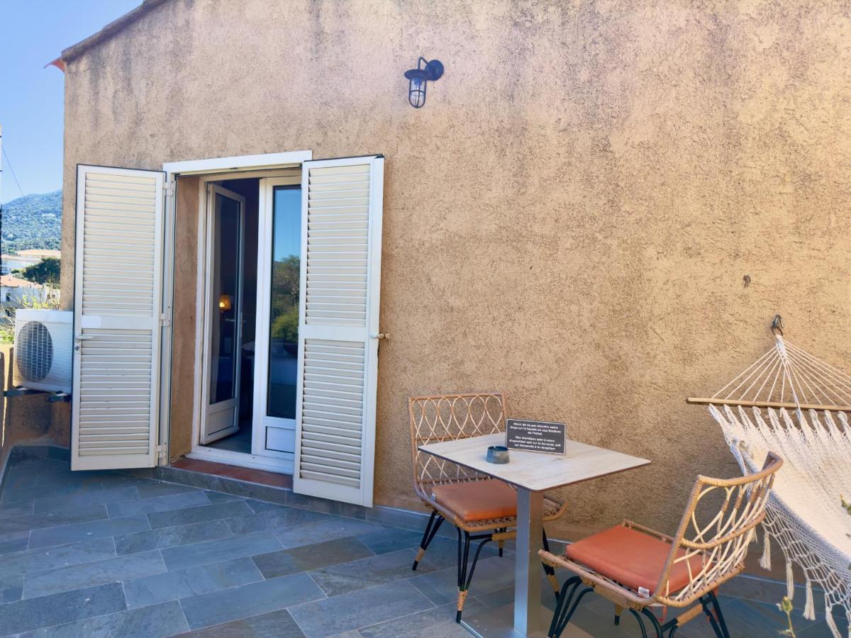 Balcon ou terrasse dans l'établissement Hôtel Casa Rossa & Spa