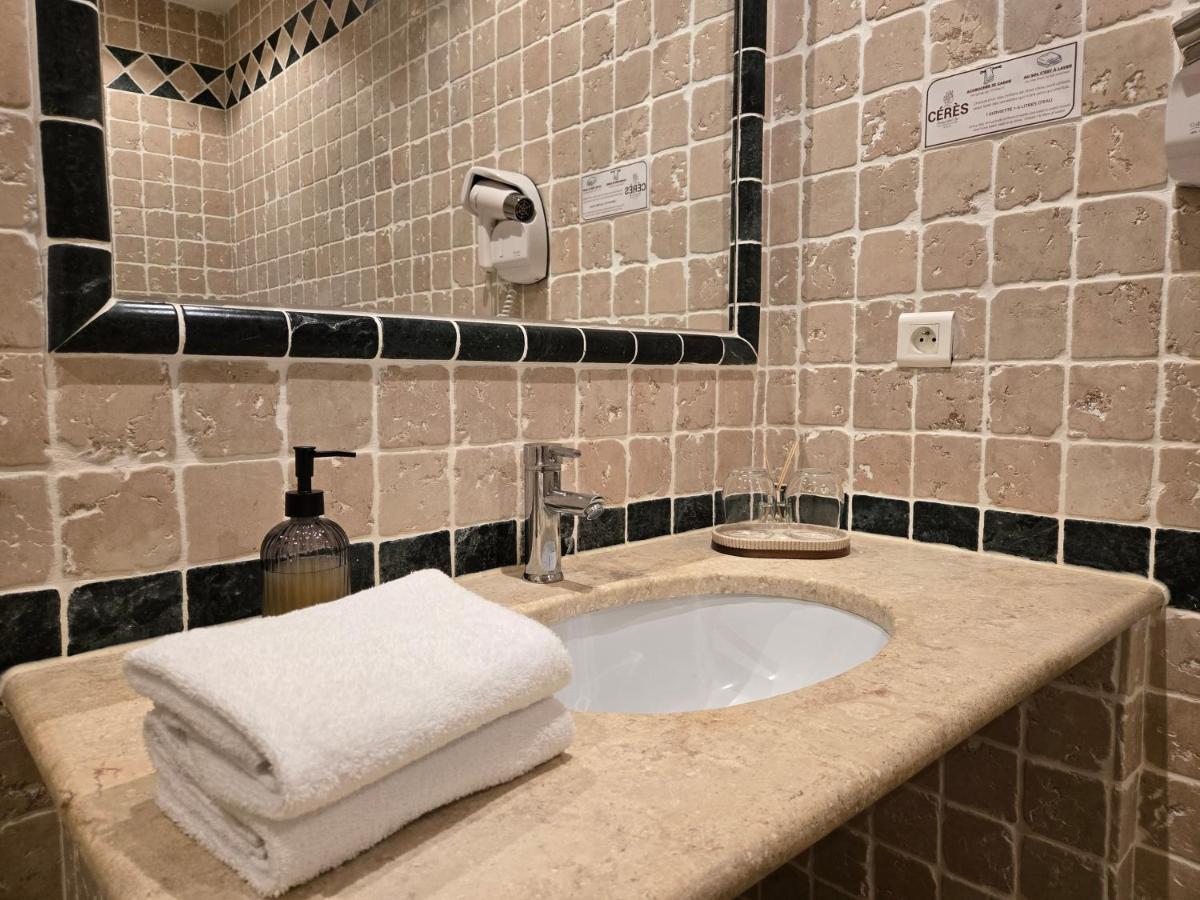 Salle de bains dans l'établissement CÉRÈS - Boutique-Hôtel & Spa