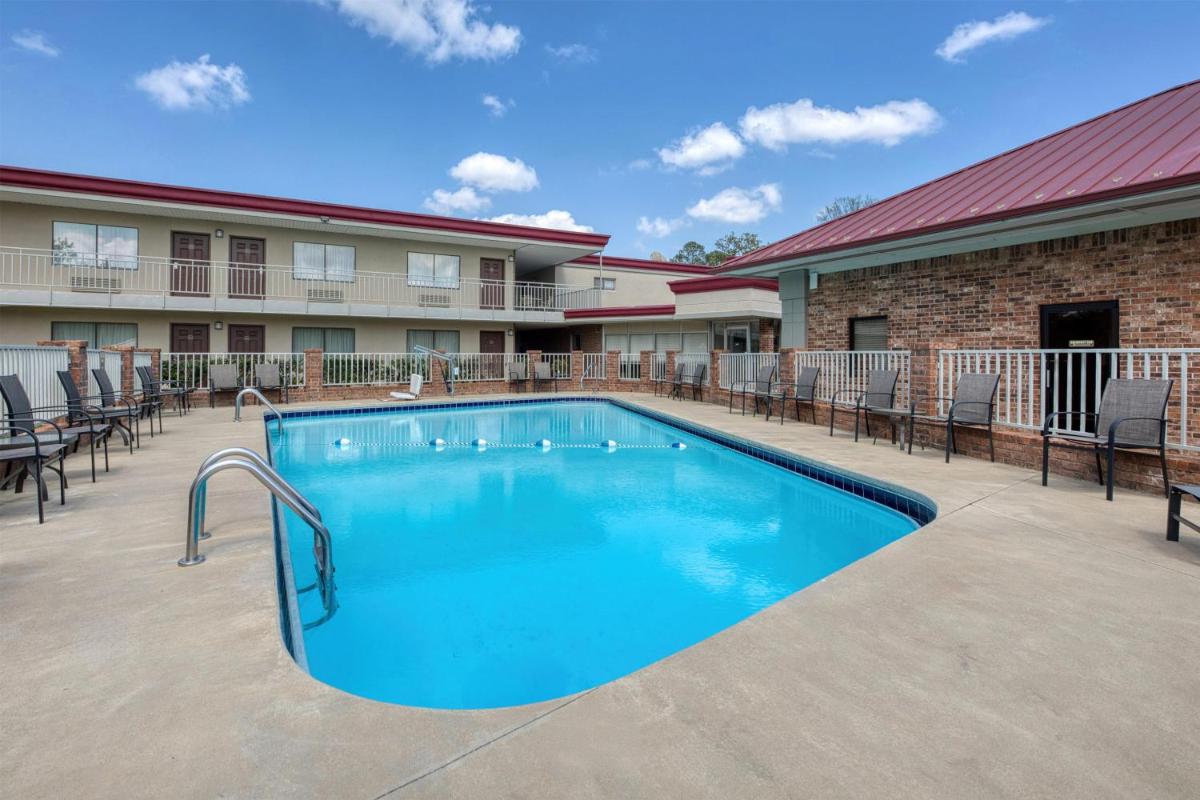 Best Western Winners Circle - Housity