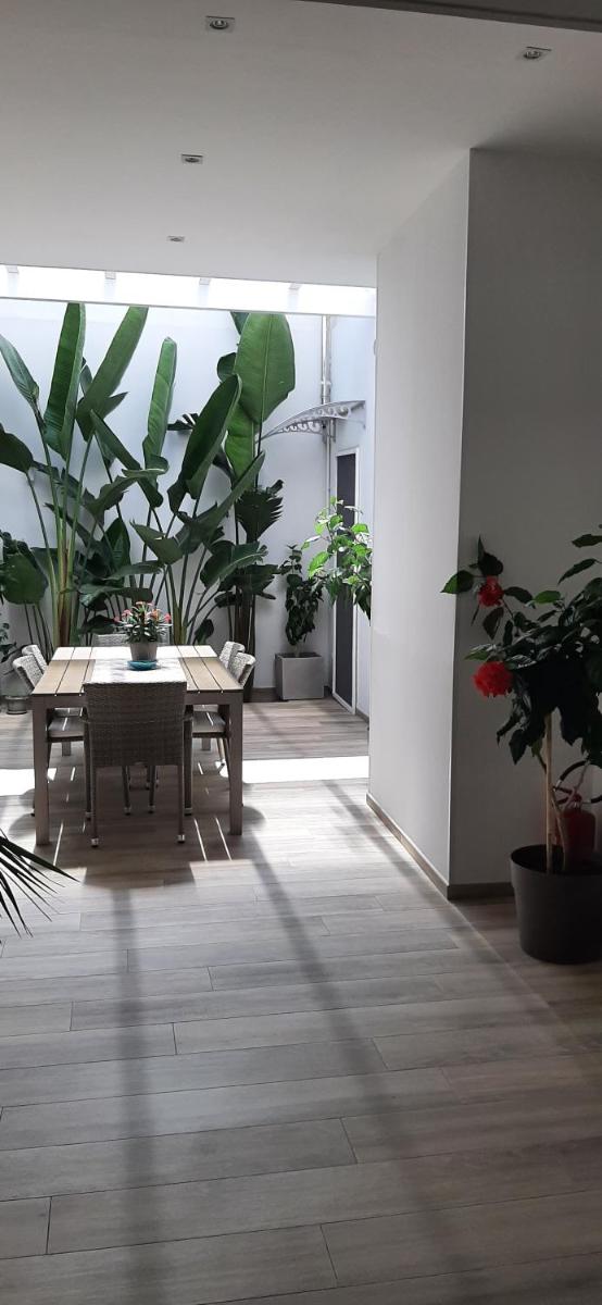 Novalis Rooms - Housity