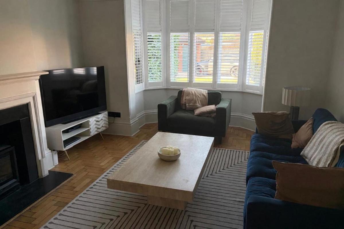4 Bedroom House in Wickham Bishops Pool Table - Housity