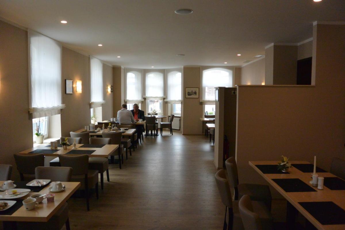 Hotel Deutsches Haus - Housity