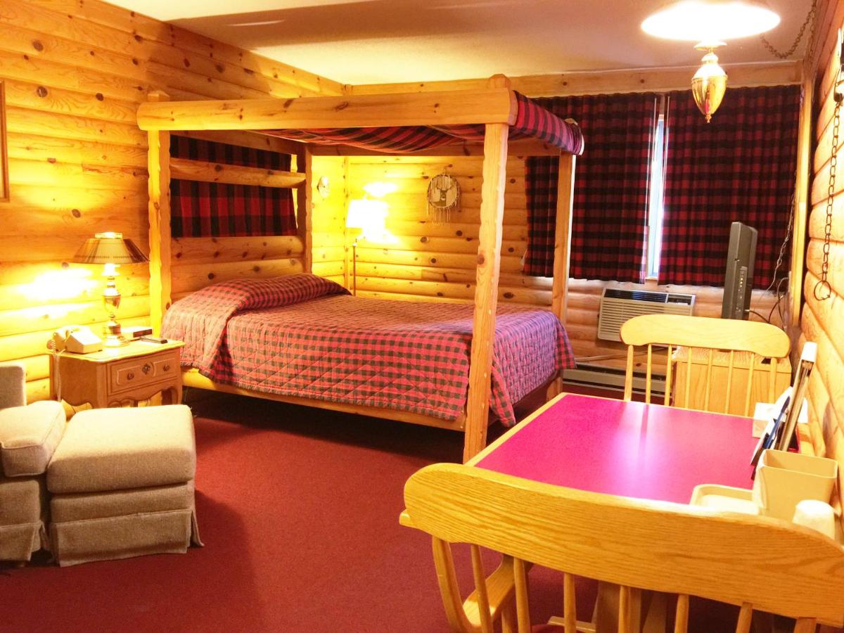 Northwoods Inn & Suites Minocqua - Housity