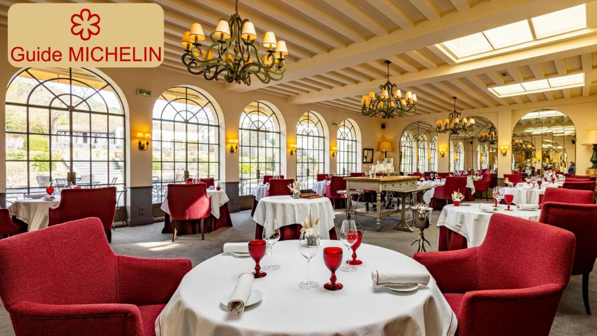 Restaurant ou autre lieu de restauration dans l'établissement Château de Courban and Spa Nuxe