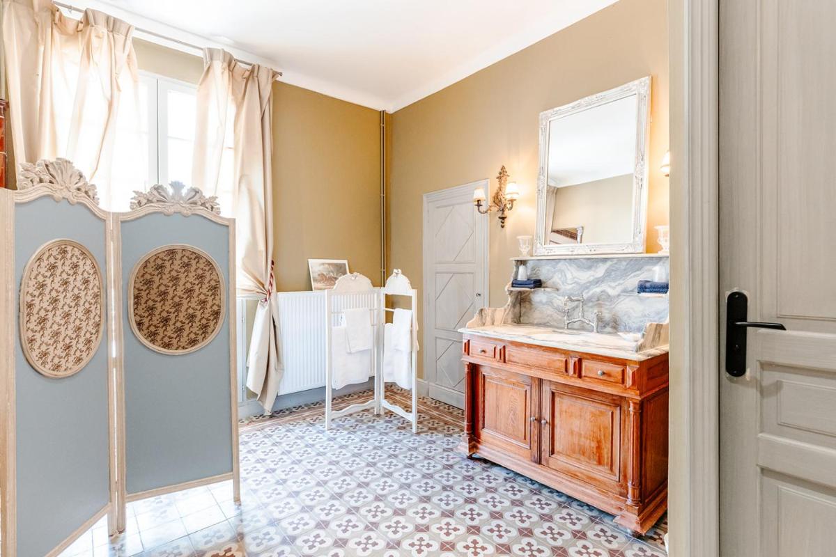 Château Sainte cécile Chambres D'hôtes / Guest house in Castle Château sainte cécile - Housity