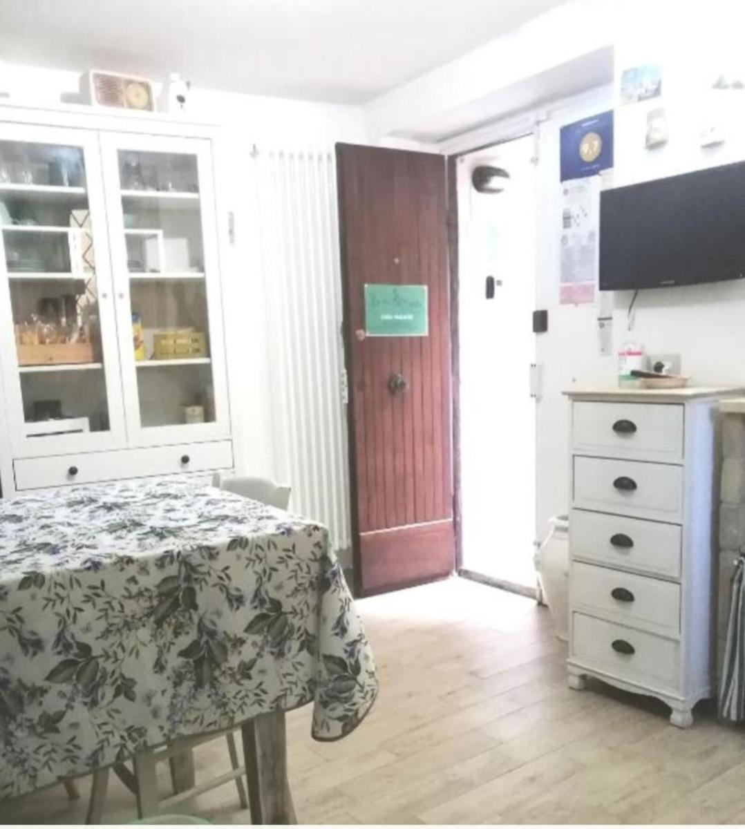 Casa vacanza La Mia Casetta Sutri Centro Storico - Hizvo