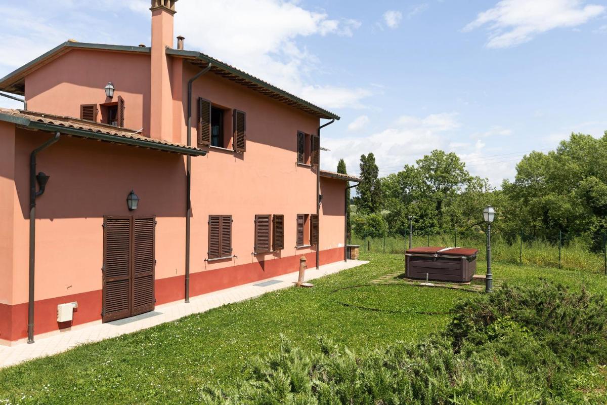 La Bettola Tavern Rooms Restaurant - Housity