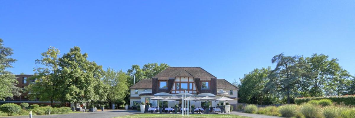 Jardin de l'établissement Le Relais de La Malmaison, a member of Radisson Individuals