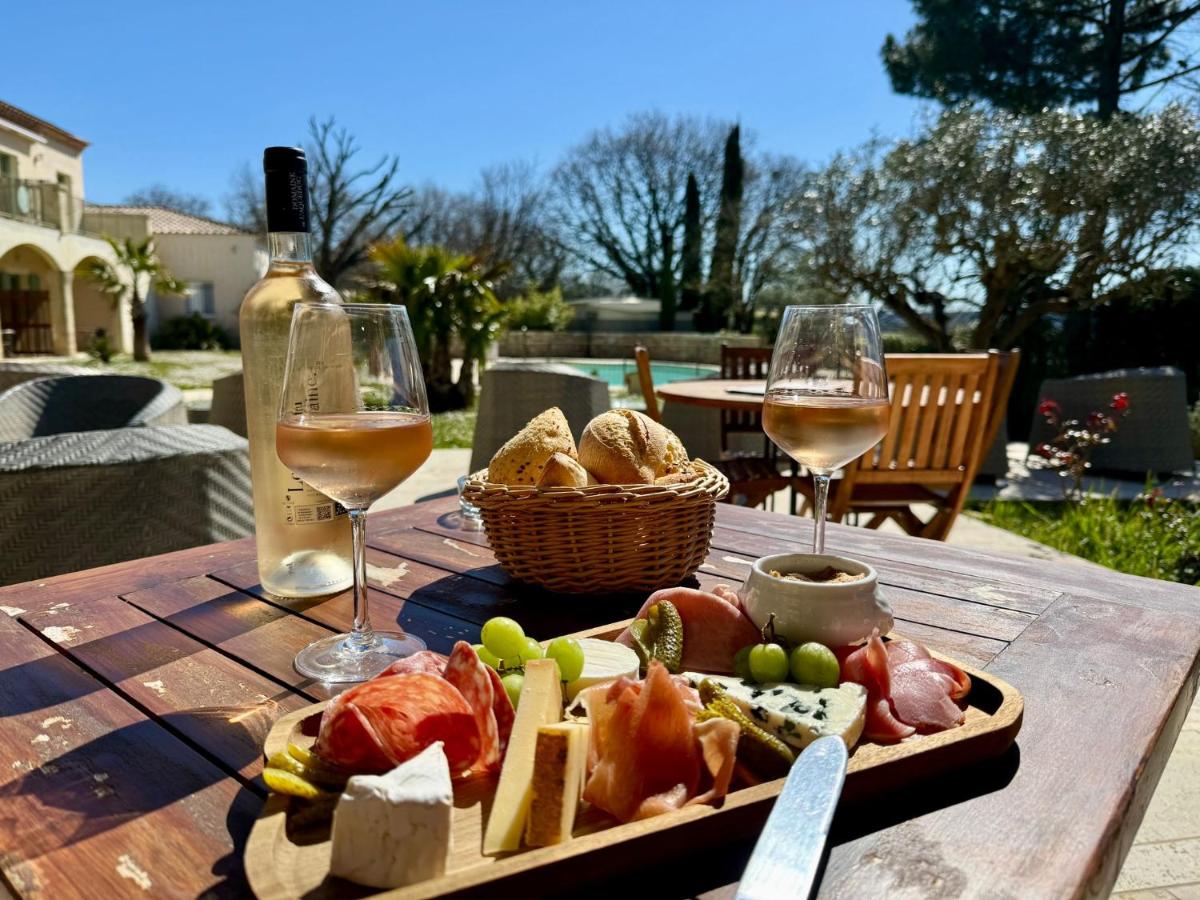 Nourriture dans l'hôtel ou à proximité
