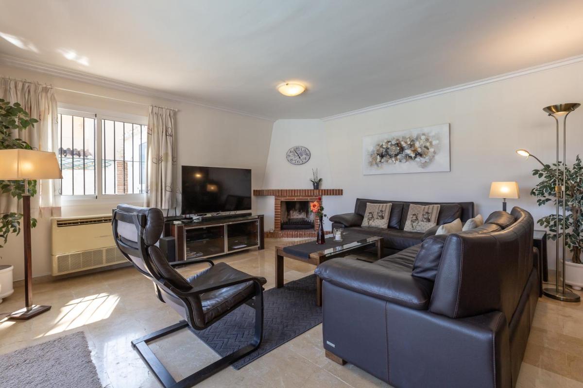 Super Villa priv heated pool 3bed - Housity