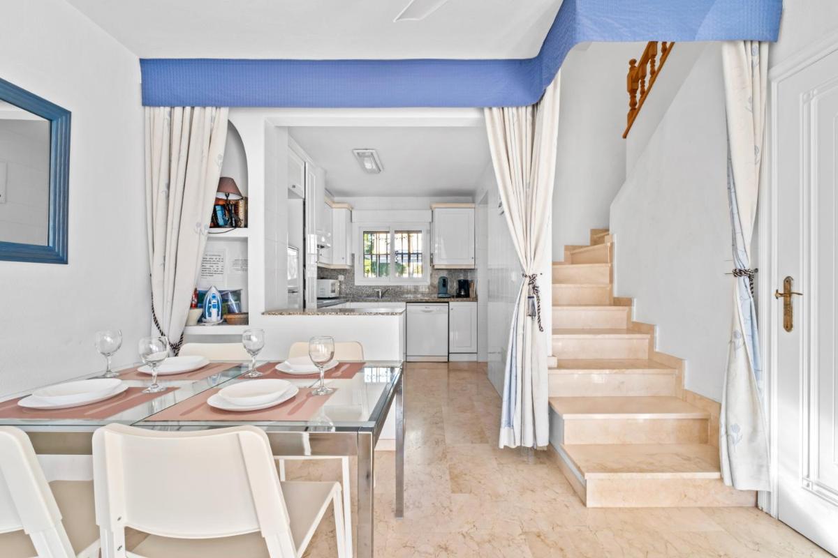 Beautiful House in a quiet area - Housity