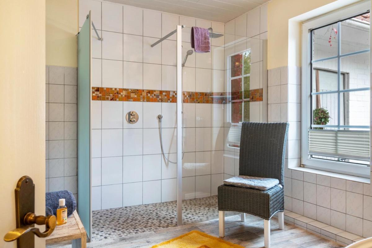 Ferienhaus Menschen, Meehr & Wilder Wein - Housity
