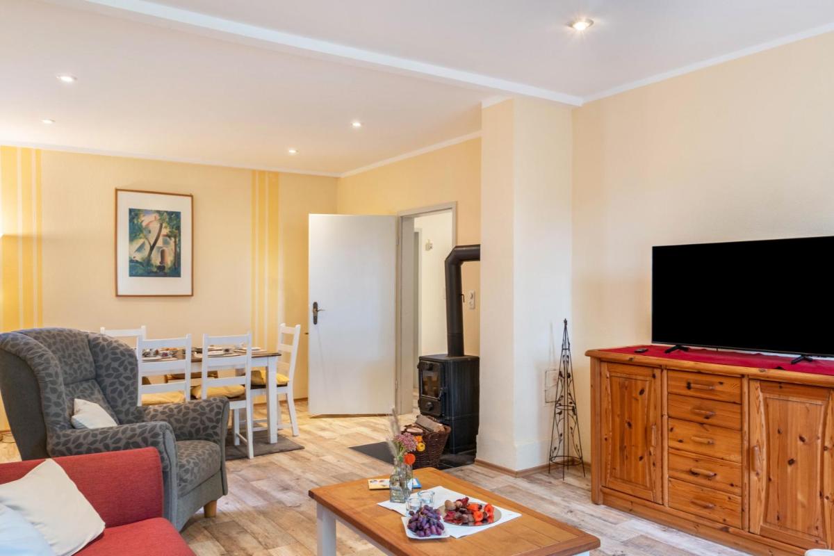 Ferienhaus Menschen, Meehr & Wilder Wein - Housity