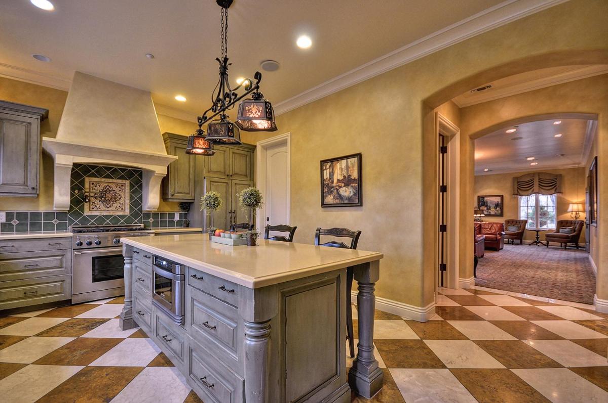 The Villa at Arden Hills - Housity