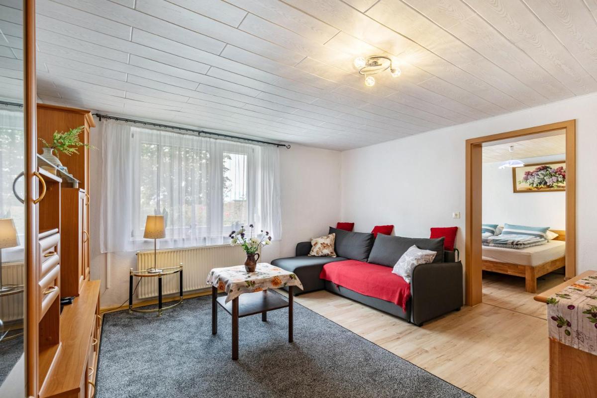 Ferienwohnung im Blumengarten - Housity
