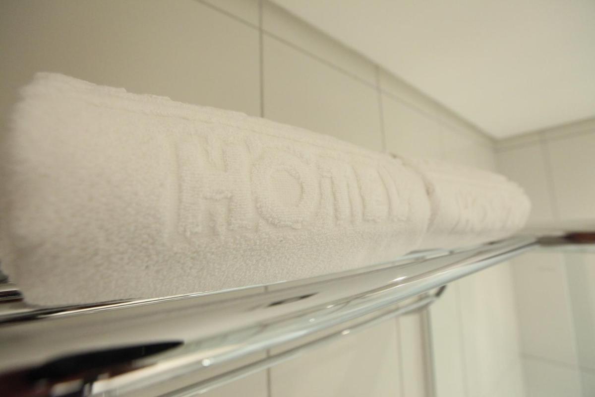 Gales Park Hotel - Housity