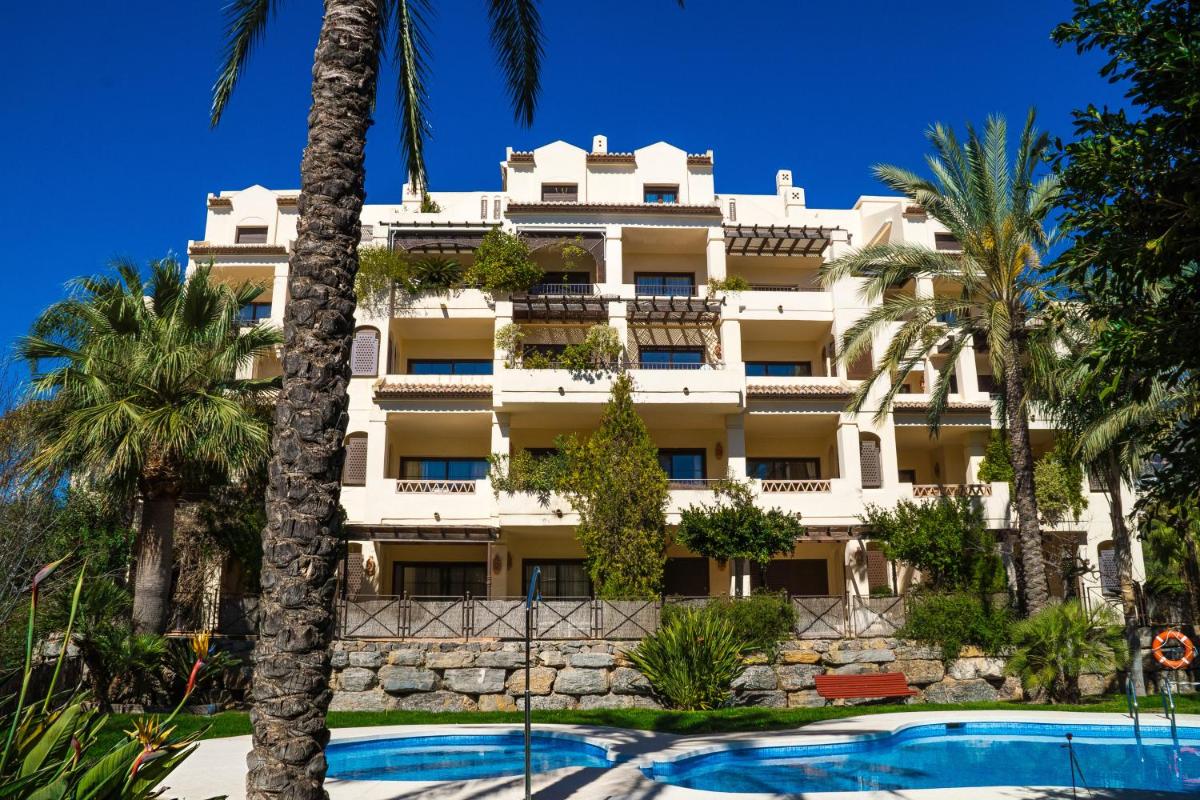 Apto frente al mar con piscina - Housity