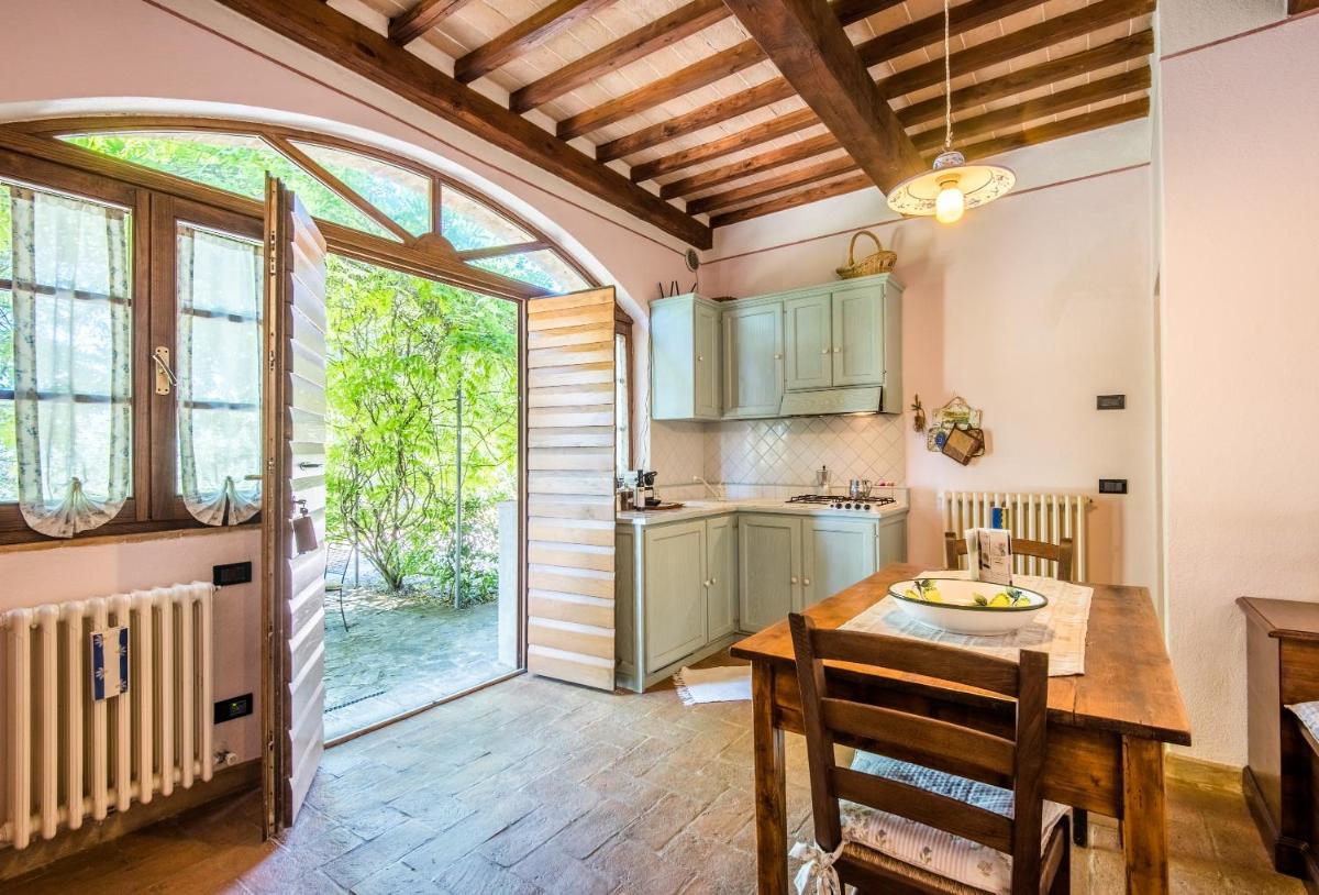Glicine Apartment Podere Giardino - Housity