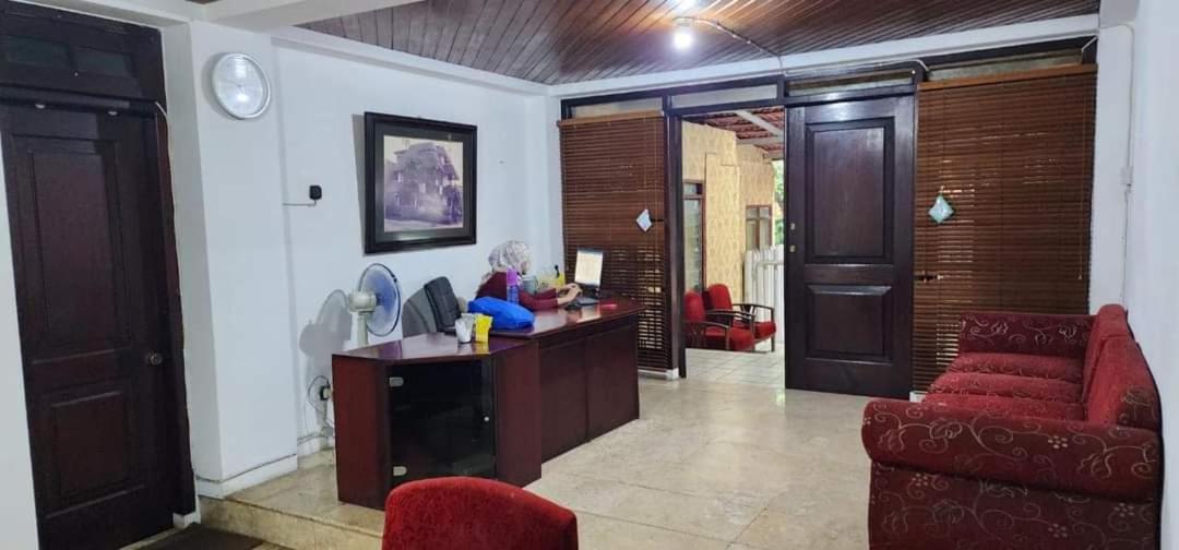 Mayestik Guest House Syariah - Housity