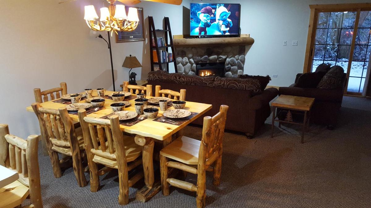 2BR Rustic Villa - Housity