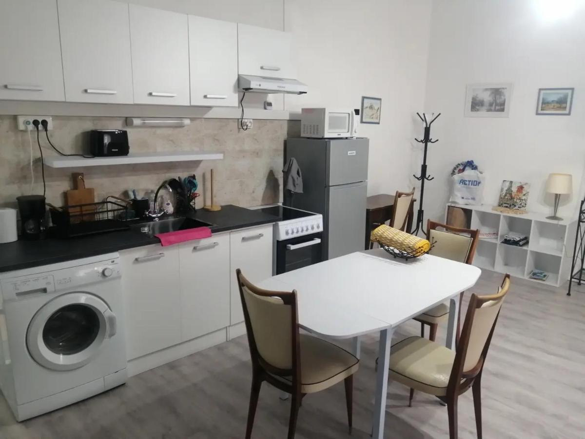 Gradina Bulgarana - Housity