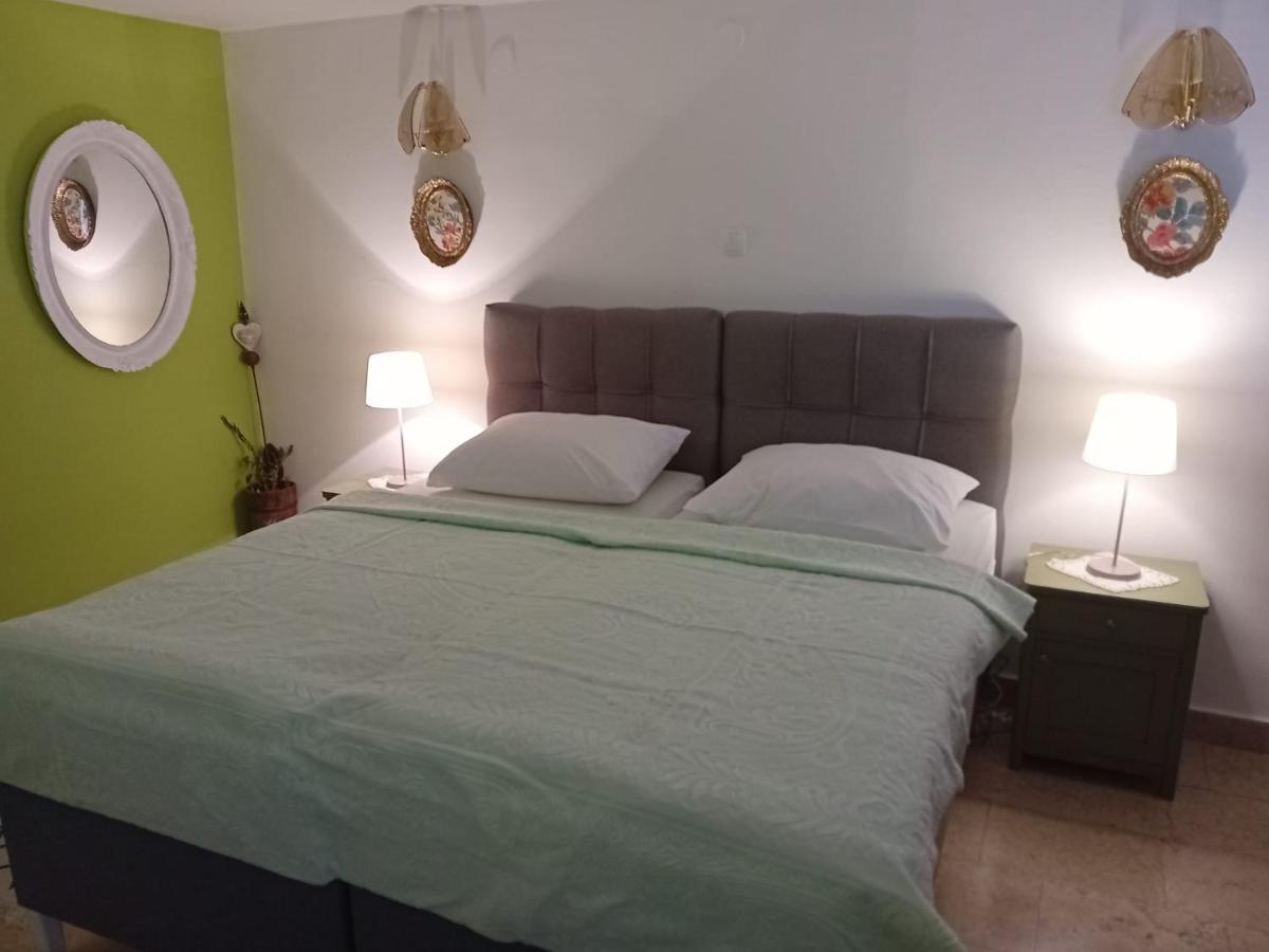 Green Lily Apartments - Housity