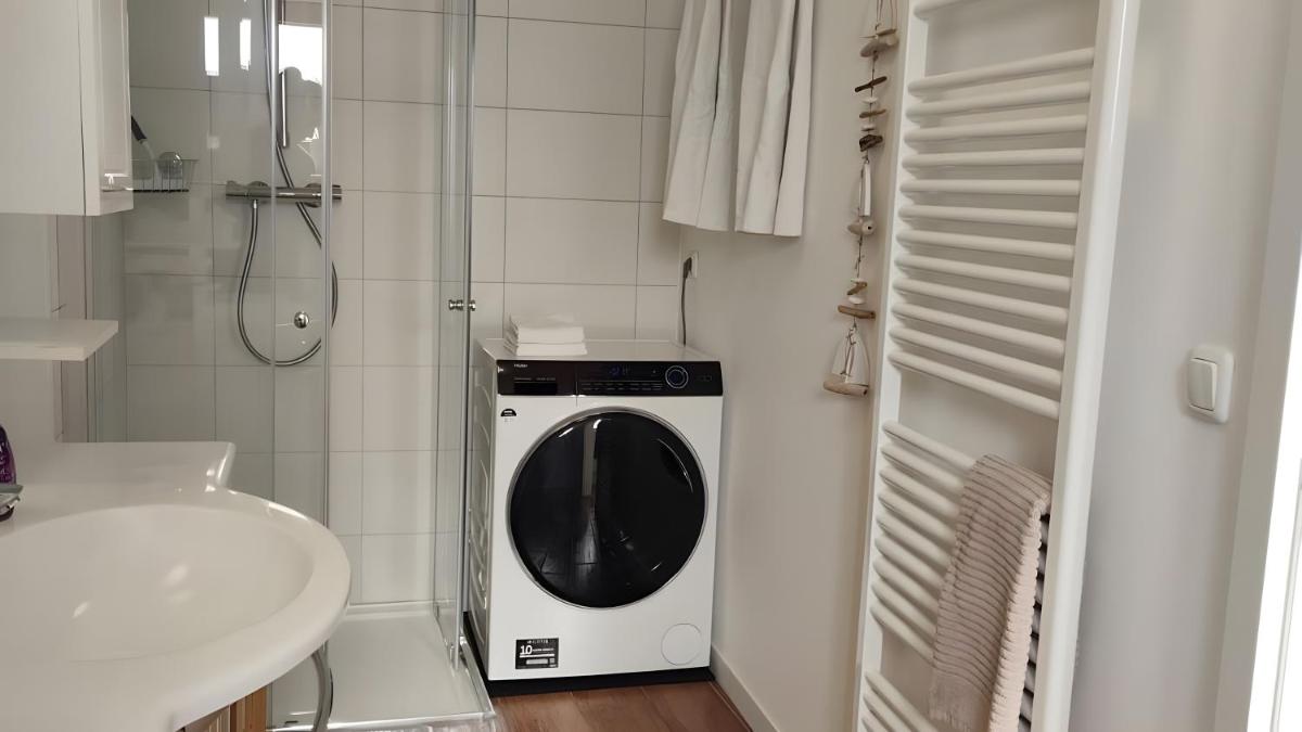 Ferienwohnung Neukalen - Housity