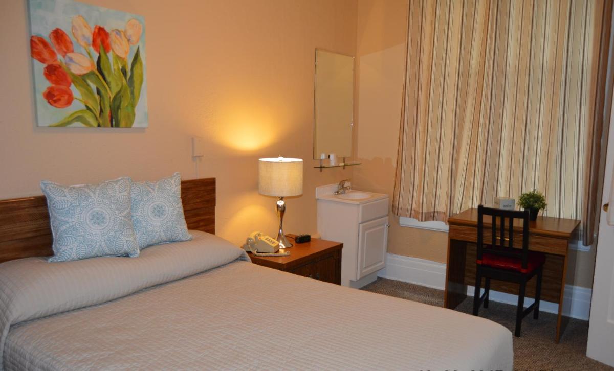 SF Plaza Hotel - Housity