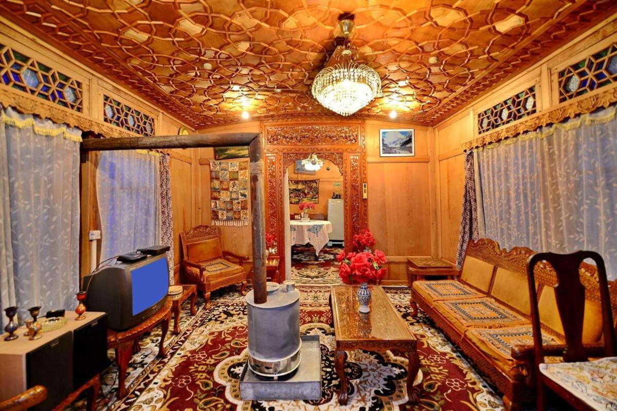 Suitetrails - Golden Crest DALLAKE