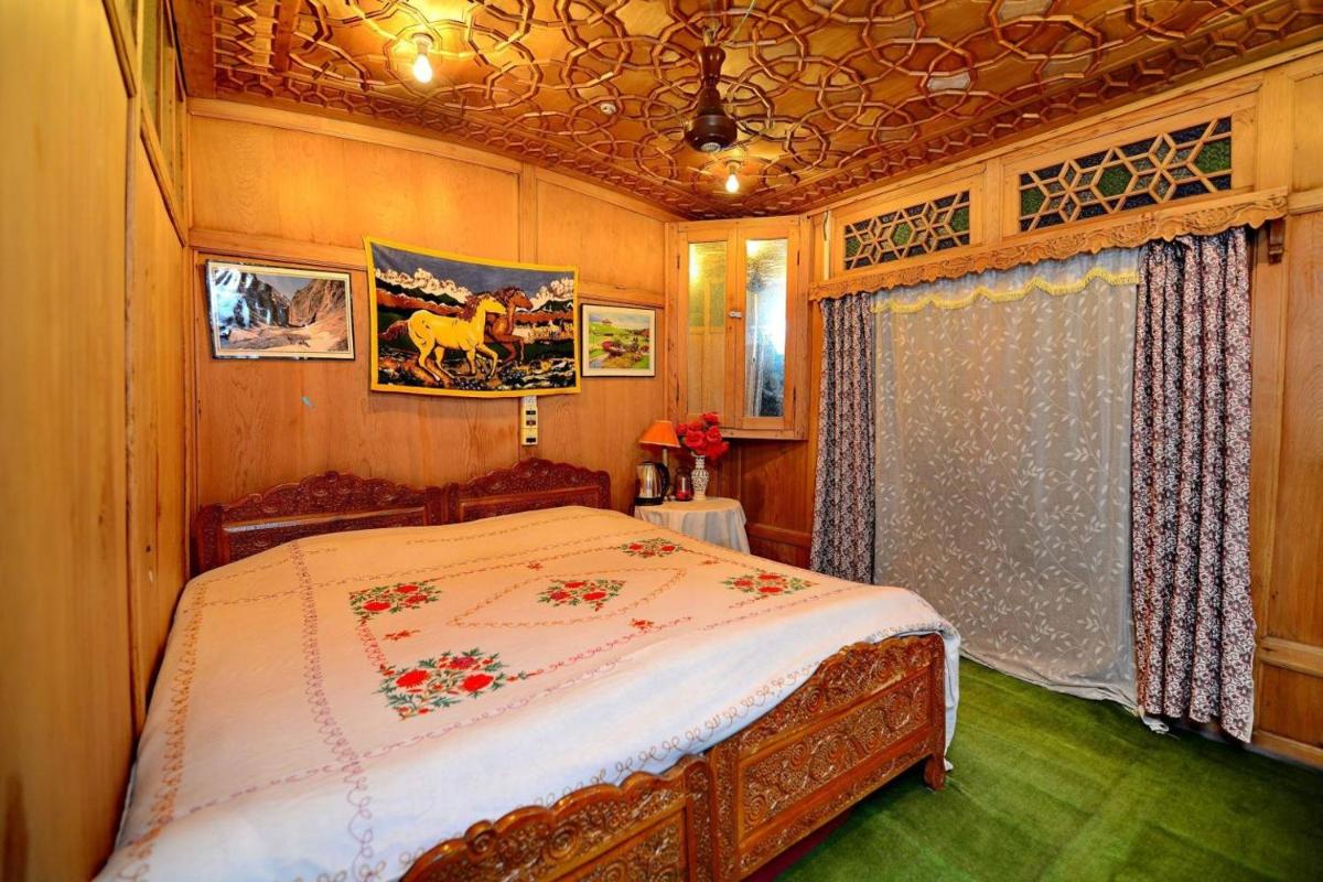 Golden Crest DALLAKE - Housity