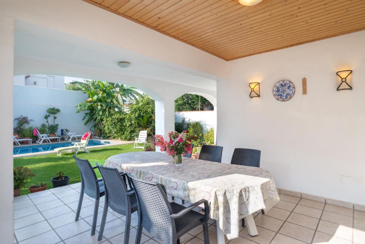 Villa at the Beach - Housity